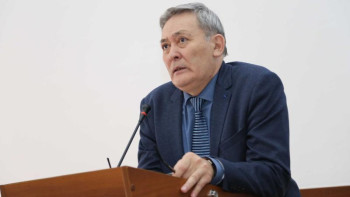 Фотография к новости: Жандос Смағұлов: Әліпби – халық көптен күткен зәру мәселе еді 