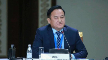 Фотография к новости: Қазыбек Иса Маминге мемлекеттік тілге қатысты 4 ұсынысын айтты