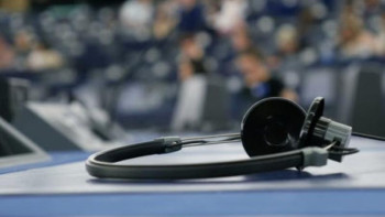 Фотография к новости: 33 жастағы министр қазақша сауалды ілеспе аудармамен тыңдап, орысша жауап берді 