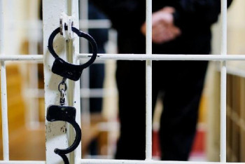 Фотография к новости: Бюджеттің 490 млн теңгесін жымқырған. Шымкентте басқарма басшысы 10 жылға сотталды 