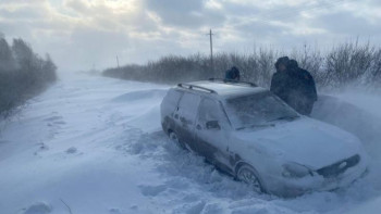 Фотография к новости: Солтүстік Қазақстанда қар құрсауында қалған 60 адам құтқарылды
