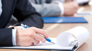 Фотография к новости: Мамин биыл мемлекеттік қызметкерлердің саны қаншаға қысқаратынын айтты   