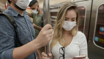 Фотография к новости: Алматыда коронавирусты қоғамдық орындарда жұқтыру 5%-ға артқан