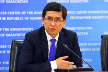 Фотография к новости: Білім министрі депутат Нұркинаның сұрағына жауап берді