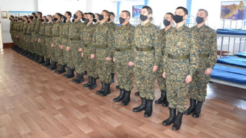 Фотография к новости: Темірдей тәртіп керек. Жас сарбаздар қандай дайындықтан өтеді?