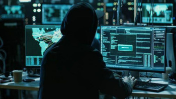 Фотография к новости: Қаңтарда 1700 киберқылмыс тіркелді. Алаяқтармен күрес қалай жүргізілуде? 