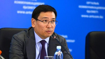 Фотография к новости: Вакцинациялау басталғанымен, экономикалық дамуда белгісіздік басым – ﻿Досаев