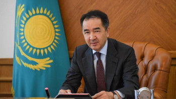 Фотография к новости: Сағынтаев халықпен бірге вакцина салдыруға дайын екенін мәлімдеді