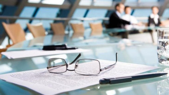 Фотография к новости: Былтыр қанша мемқызметшінің заң бұзғаны белгілі болды