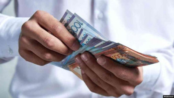 Фотография к новости: Университет мұғалімдерінің айлығы қанша?