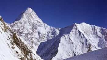 Фотография к новости: Алматы тұрғындарына Богданович мұздығына бармай тұра тұру ұсынылды 