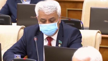 Фотография к новости: Қашанғы біздің тұрғындарымыз оттың астында қала беру керек? Депутат Маминге сауал жолдады