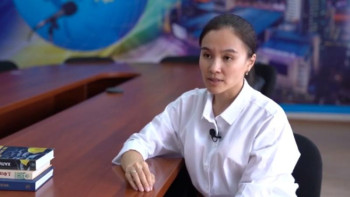 Фотография к новости: Саясаттанушы: Қазақстанда білім жоқ деп айтуға болмайды 