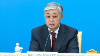 Фотография к новости: Тоқаев кеңес отырысында Дорофеевтің отбасына көңіл айтты