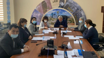 Фотография к новости: Тіл мен ойды бір-бірінен бөлек қарастыруға болмайды – Ербол Тілешов