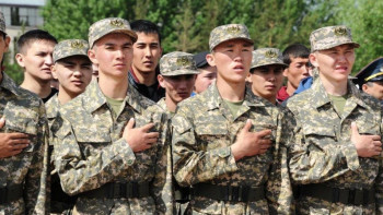 Фотография к новости: Қазақстанда әскери қызметтің мерзімі ұзартыла ма?