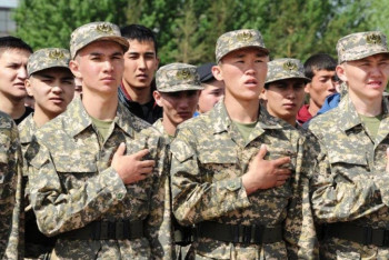 Фотография к новости: Қазақстанда әскери қызметтің мерзімі ұзартыла ма?