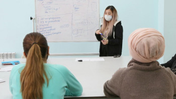 Фотография к новости: 8 жылда 35 мың әйел бизнес ашу бойынша оқытылды 