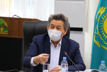 Бөкейхан мен Лениннің ұстанымы қай жерде екіге бөлінді?