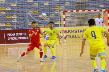 Фотография к новости: Футболдан кеткен есемізді футзалдан қайтардық