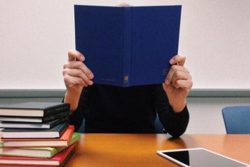 Фотография к новости: Емтихан тапсыру үшін студенттерден ақша жинаған оқытушылар жауапқа тартылды