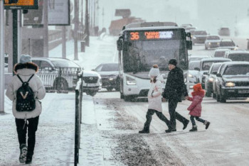 Фотография к новости: «Консерві банкісі» сияқты алып жүреді. Жолаушысы нық толы автобустарға қандай шара қолданылады?