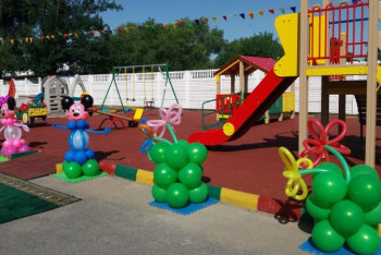 Фотография к новости: Қарағандыда 103 балалар алаңы жаңартылып, 17 футбол алаңы салынады 