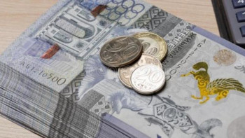 Фотография к новости: Дәрігерлердің жалақысына 3 млрд теңгеден астам үстемеақы қосылды