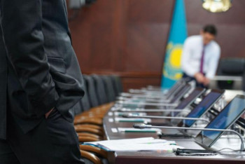 Фотография к новости: Қазақстанның мемлекеттік қызметкерлері шетелге жіберіледі