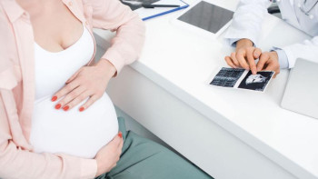 Фотография к новости: Жасы 35-тен асқан әйелдің Даун синдромы бар баланы дүниеге әкелу ықтималдығы артады