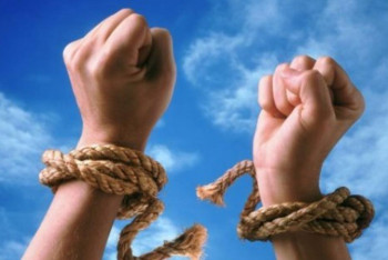 Қазақстан адам саудасы жөніндегі баяндама тізімінде бақылауда тұр – АҚШ консулдығы