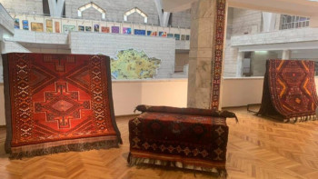 Фотография к новости: Алматыда көне кілемдер көрмесі ашылды