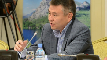 Фотография к новости: Мұхтар Тайжан: ҚР азаматтығын беру мәселесін қатаңдату керек  