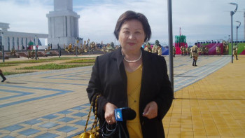 Фотография к новости: Ғалия Балтабаева: Сұқбат беріп отырған қарияның сөзі сүйегімнен өтті