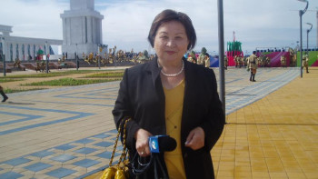 Фотография к новости: Ғалия Балтабаева: Сұқбат беріп отырған қарияның сөзі сүйегімнен өтті