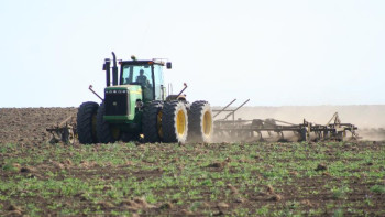 Фотография к новости: Көктемгі егін жұмыстарына несие қалай беріліп жатыр?