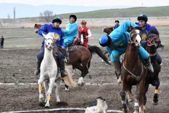 Фотография к новости: Ел чемпионаты. БҚО құрамасы кешегі қателікті тағы қайталады