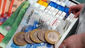 Фотография к новости: Вакцинациялауға бөлінген 50 млрд теңгенің қанша бөлігі отандық вакцинаға бағытталған?