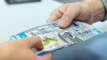 Фотография к новости: Жалға берілетін үйді бергені үшін пара алған әкімдік қызметкері ұсталды