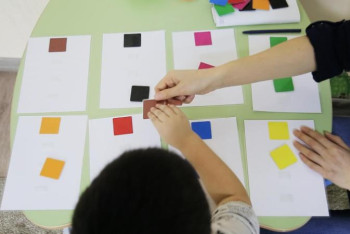 Фотография к новости: Аутизмі бар балаларға көмек көрсету бағытында ДСМ жүйелі жұмыс істеп жатыр