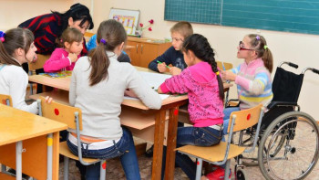 Фотография к новости: Әр бала мектепке лайықты. Барлық бала жеке қолдау алады - «Болашақ» қоры