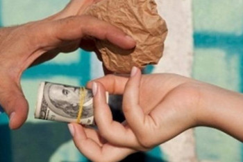 Фотография к новости: Жастар интернет арқылы есірткі бизнесіне қалай тартылуы мүмкін?