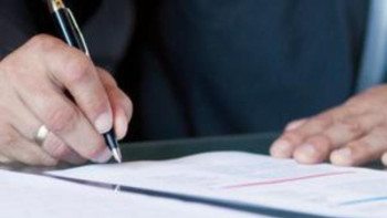 Фотография к новости: Педагогикалық әдепті сақтамаған мектеп директоры жұмысынан босатылды