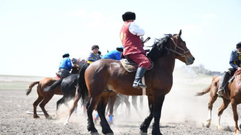 Фотография к новости: «Өнер көкпары». «Құлагер-Шымкент» құрамасы финалға өтті