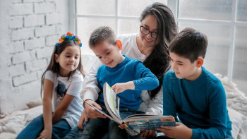 Фотография к новости: Аутист балаларды қоғамға бейімдеу ерекше төзімділікті талап етеді – қоғам белсендісі