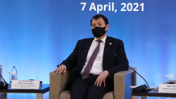 Фотография к новости: Бизнеспен жұмыс «бір қақпаның ойыны» болмауы тиіс – Шпекбаев