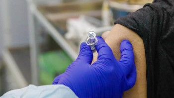 Фотография к новости: Егде жастағы адамдар міндетті түрде екпе салдыруы қажет - дәрігер