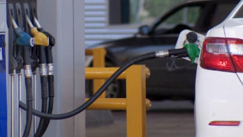 Фотография к новости: Сарапшы елімізде жанармай бағасы қанша теңгеге тұрақтайтынын айтты