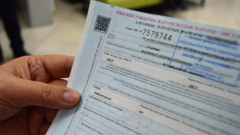 Фотография к новости: Вакцина алған адамға демалыс беріле ме? Еңбекмині жауап берді