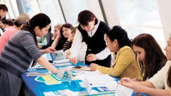 Фотография к новости: Қайтарымсыз гранттар – мұқтаж азаматтарға кәсіп бастаудың ең тиімді құралы – маман